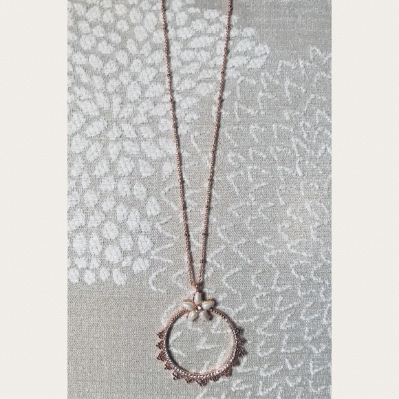 ✨KATE SPADE✨Authentic Rose Gold Floral Necklace - Picture 2 of 8